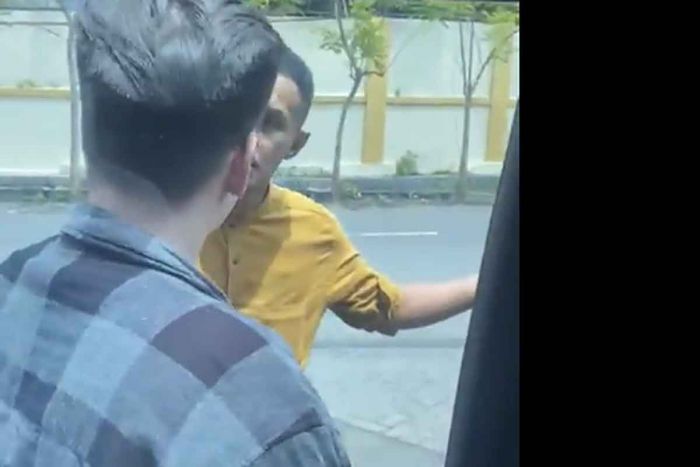 Ini Kronologi Pemukulan Mahasiswa di Surabaya dengan Tongkat Baseball Ini Kronologi Pemukulan Mahasiswa di Surabaya dengan Tongkat Baseball