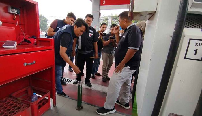 Sidak SPBU di Bangkalan: Pertalite Aman, Tak Ditemukan Campuran Air dan Etanol Sidak SPBU di Bangkalan: Pertalite Aman, Tak Ditemukan Campuran Air dan Etanol