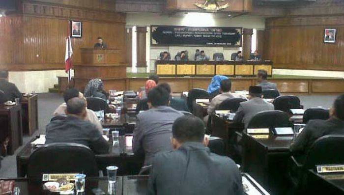 Paripurna LKPJ Bupati Tuban, Pansus DPRD Beri 8 Rekomendasi Paripurna LKPJ Bupati Tuban, Pansus DPRD Beri 8 Rekomendasi