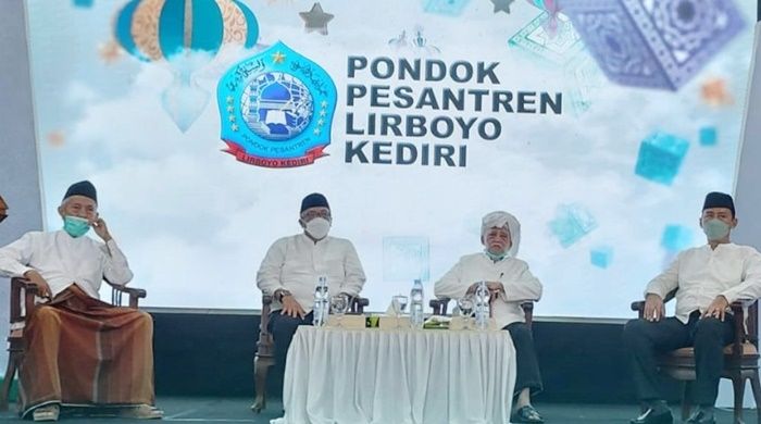 BI Kediri Gelar Edukasi Cinta Bangga Paham Rupiah di Ponpes Lirboyo BI Kediri Gelar Edukasi Cinta Bangga Paham Rupiah di Ponpes Lirboyo