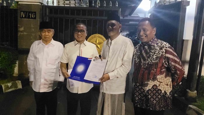 Cuma 30 Menit, Rekom Tercepat dari PAN untuk Kiai Imam Buchori, Cabup Bangkalan Cuma 30 Menit, Rekom Tercepat dari PAN untuk Kiai Imam Buchori, Cabup Bangkalan