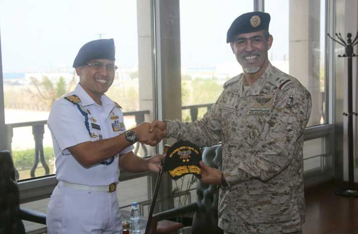 Wakil Panglima Armada Barat Saudi Arabia Terima Kunjungan Komandan KRI Bung Tomo-357