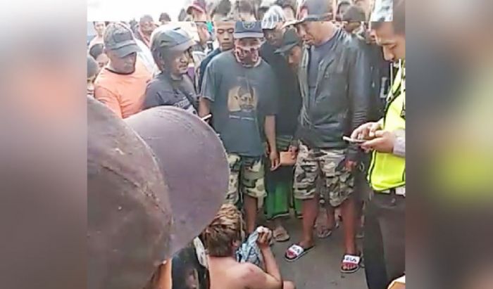 Residivis Curanmor Nyonyor Dihajar Warga Pasar Porong Residivis Curanmor Nyonyor Dihajar Warga Pasar Porong