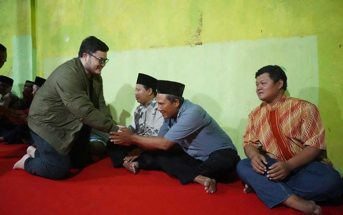 Kembali Nginap di Rumah Warga, Bupati Kediri Dapat Respon Positif dari Warga Kembali Nginap di Rumah Warga, Bupati Kediri Dapat Respon Positif dari Warga
