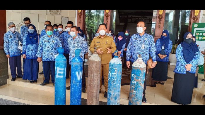 Bupati Gresik Siapkan 5 Puskesmas Khusus untuk Rujukan Awal Pasien Covid-19 dan Bumil Bupati Gresik Siapkan 5 Puskesmas Khusus untuk Rujukan Awal Pasien Covid-19 dan Bumil