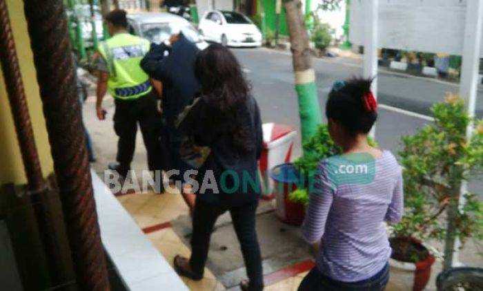 Razia Kos-kosan di Tuban, Dua Pasangan Kumpul Kebo Diciduk Razia Kos-kosan di Tuban, Dua Pasangan Kumpul Kebo Diciduk