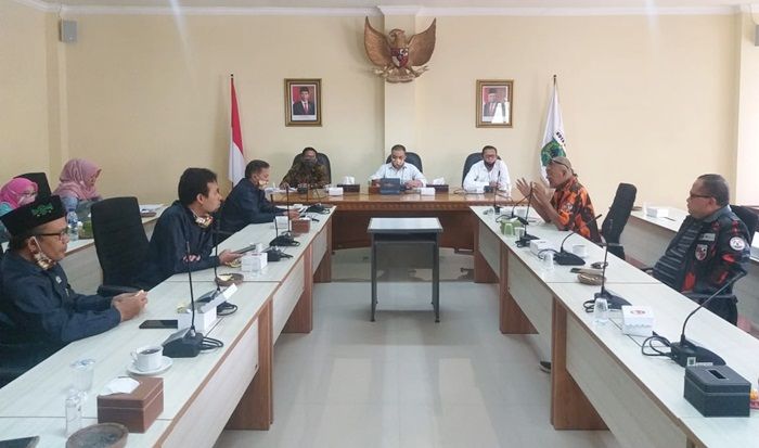 Marak Rentenir Berkedok Koperasi, MPC PP dan LBH 19.III Malang Minta Eksekutif Bertindak Tegas Marak Rentenir Berkedok Koperasi, MPC PP dan LBH 19.III Malang Minta Eksekutif Bertindak Tegas