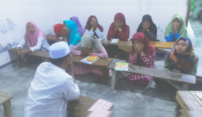 Selain Marbot, 4.117 Guru Ngaji di Bojonegoro Juga Dapat Dana Insentif Selain Marbot, 4.117 Guru Ngaji di Bojonegoro Juga Dapat Dana Insentif