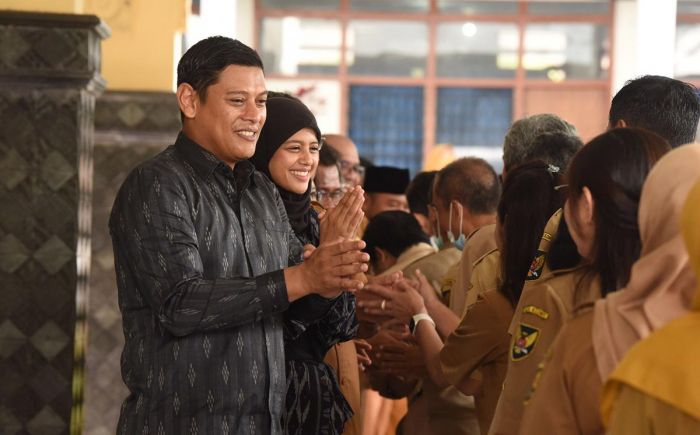 Mas Abu dan Bunda Fey Halal Bihalal bersama Kepala OPD dan ASN Pemerintah Kota Kediri Mas Abu dan Bunda Fey Halal Bihalal bersama Kepala OPD dan ASN Pemerintah Kota Kediri