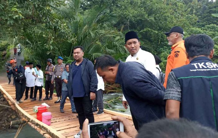 Kerusakan Akibat Longsor dan Banjir di Bawean akan Segera Diperbaiki