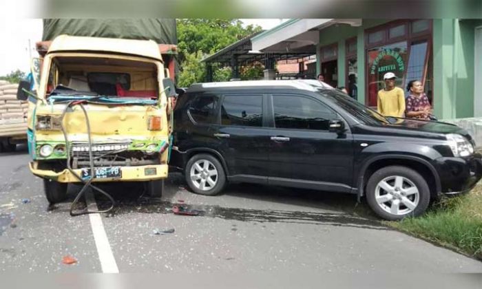 Rem Blong, Truk Tabrak Nissan X-Trail di Raya Galis Pamekasan Rem Blong, Truk Tabrak Nissan X-Trail di Raya Galis Pamekasan