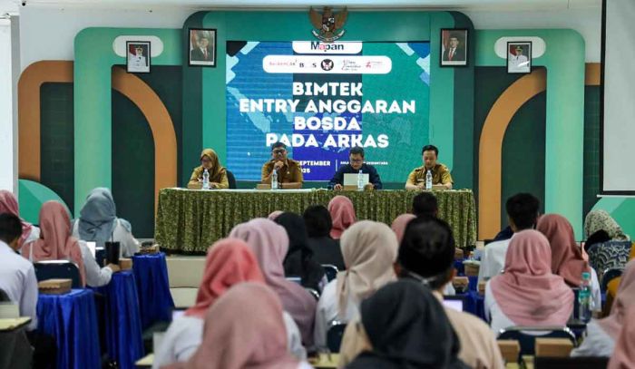 Gelar Bimtek BOSDA, Dindik Kota Kediri Perkuat Kompetensi Operator Sekolah Lewat ARKAS Gelar Bimtek BOSDA, Dindik Kota Kediri Perkuat Kompetensi Operator Sekolah Lewat ARKAS