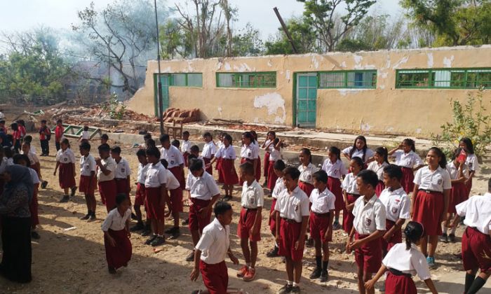 SDN Srabi Timur 2 Tahun Ambruk, Komisi D Minta Disdik Bentuk Tim Khusus SDN Srabi Timur 2 Tahun Ambruk, Komisi D Minta Disdik Bentuk Tim Khusus