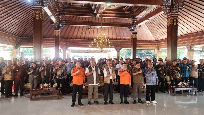 150 Kalaksa BPBD se-Indonesia Ikuti Forum Kepemimpinan Bencana di Mojokerto 150 Kalaksa BPBD se-Indonesia Ikuti Forum Kepemimpinan Bencana di Mojokerto