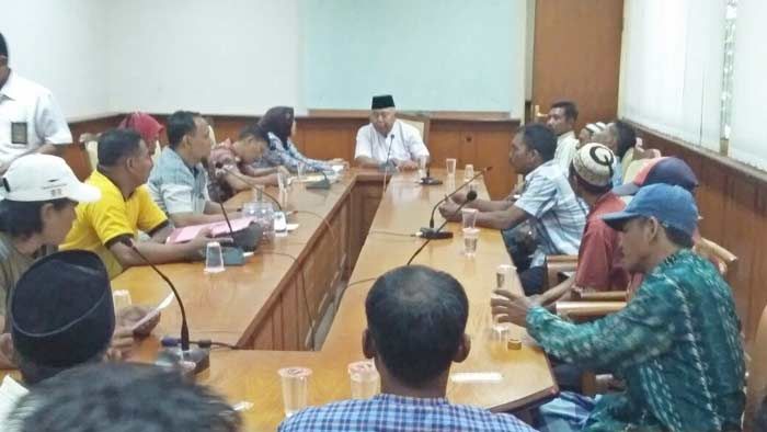 Tuntut Ganti Rugi, Nelayan Sampang Luruk Kantor Pemkab