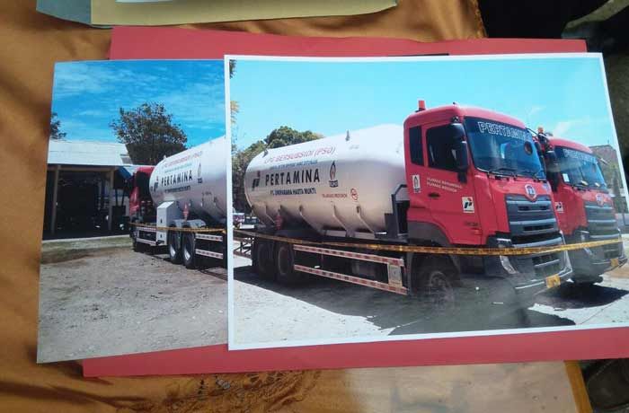 Polisi Amankan Dua Tangki Pengangkut Gas Bersubsidi Polisi Amankan Dua Tangki Pengangkut Gas Bersubsidi