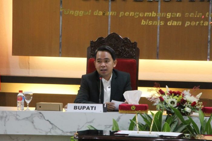 Pemkab dan Universitas Jember Perkuat Sinergi Lewat Peresmian UMKM Otomotif dan MoU Pemkab dan Universitas Jember Perkuat Sinergi Lewat Peresmian UMKM Otomotif dan MoU