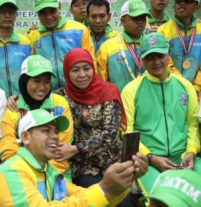 Atlet Disabilitas Kontingen Paralympic Jatim Juara Umum, Khofifah Siap Beri Bonus Atlet Berprestasi Atlet Disabilitas Kontingen Paralympic Jatim Juara Umum, Khofifah Siap Beri Bonus Atlet Berprestasi