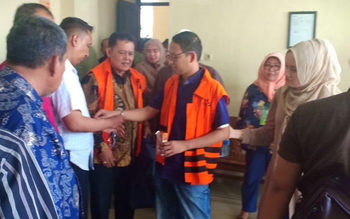 Wali Kota Pasuruan Nonaktif Jalani Sidang Perdana Kasus Suap Wali Kota Pasuruan Nonaktif Jalani Sidang Perdana Kasus Suap