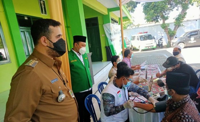 Gelar Vaksinasi Covid-19, GP Ansor Kota Probolinggo Jaring Ratusan Peserta Gelar Vaksinasi Covid-19, GP Ansor Kota Probolinggo Jaring Ratusan Peserta