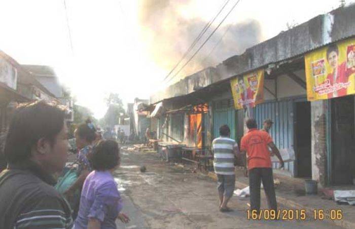 Api Hanguskan Pasar Nglames Madiun Api Hanguskan Pasar Nglames Madiun