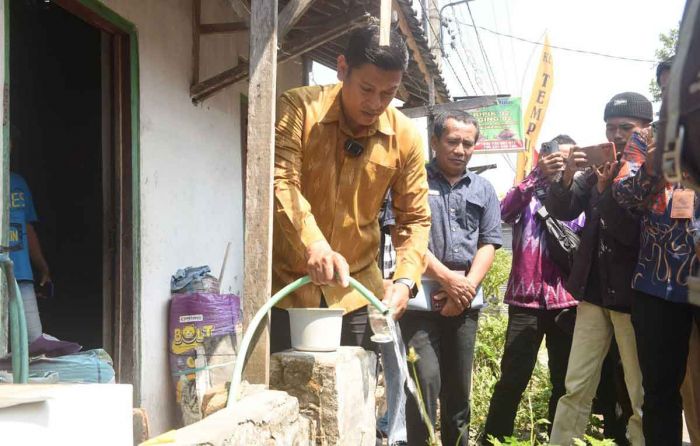 Wali Kota Kediri Tinjau Kondisi Air di Kelurahan Tempurejo, Ada Apa? Wali Kota Kediri Tinjau Kondisi Air di Kelurahan Tempurejo, Ada Apa?