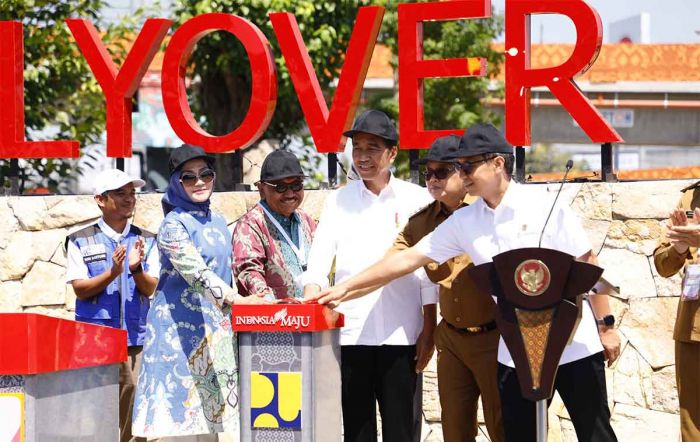 Dampingi Presiden Jokowi Resmikan Flyover Juanda, Pj Gubernur Jatim Ucapkan Terima Kasih Dampingi Presiden Jokowi Resmikan Flyover Juanda, Pj Gubernur Jatim Ucapkan Terima Kasih