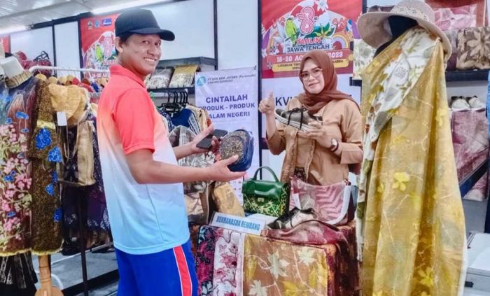 Usai Gabung Rumah BUMN SIG Rembang, Oktavirasa Sukses Pasarkan Fesyen Ramah Lingkungan Usai Gabung Rumah BUMN SIG Rembang, Oktavirasa Sukses Pasarkan Fesyen Ramah Lingkungan