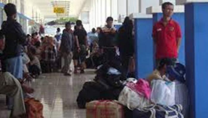 Arus Kedatangan Penumpang di Terminal Bus Pacitan Masih Relatif Landai Arus Kedatangan Penumpang di Terminal Bus Pacitan Masih Relatif Landai