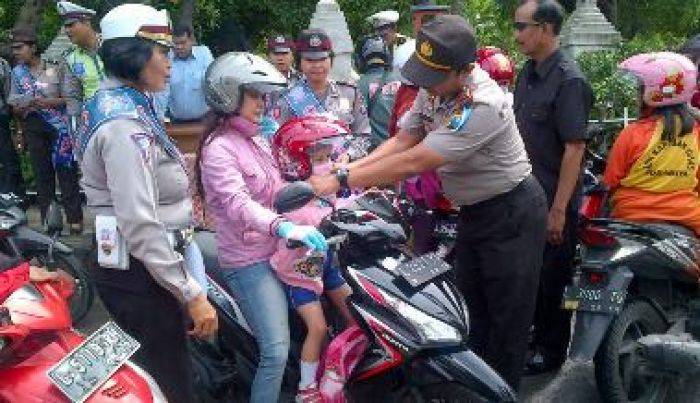 Operasi Simpatik 2015, Anak-anak Wajib Berhelm Operasi Simpatik 2015, Anak-anak Wajib Berhelm