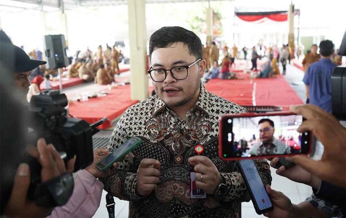 Bupati Kediri Sampaikan Duka Mendalam atas Tewasnya Santri dari Banyuwangi Bupati Kediri Sampaikan Duka Mendalam atas Tewasnya Santri dari Banyuwangi