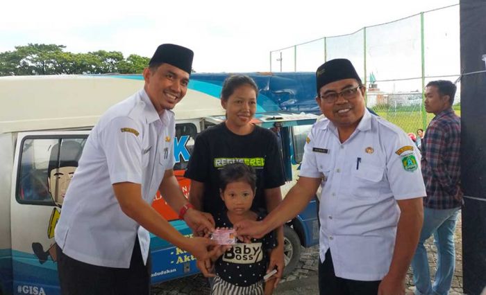 Ngabuburit Bersama, Dispendukcapil Pasuruan Sediakan Layanan Percetakan KTP-el Ngabuburit Bersama, Dispendukcapil Pasuruan Sediakan Layanan Percetakan KTP-el