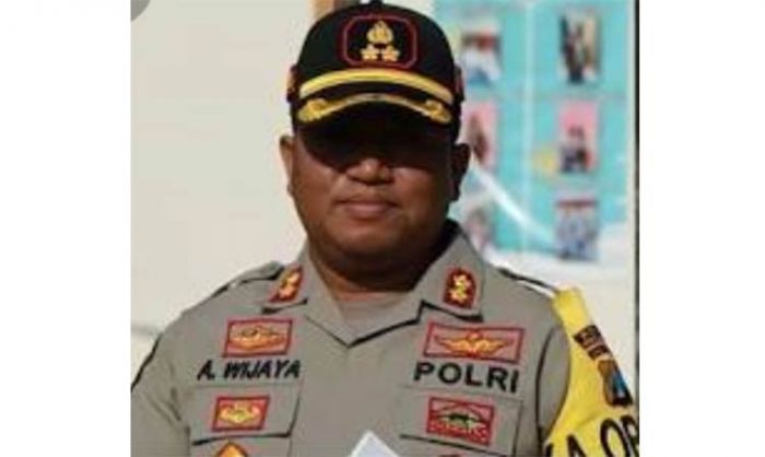 Cegah Penyebaran Virus Corona, Polres Probolinggo Kota Pasang Poster di Ruang Publik Cegah Penyebaran Virus Corona, Polres Probolinggo Kota Pasang Poster di Ruang Publik