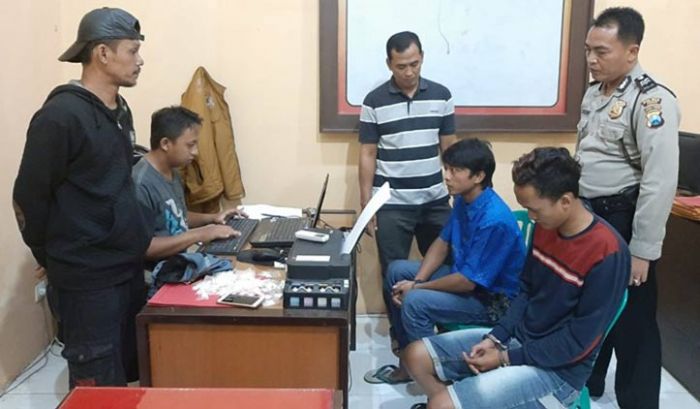 Edarkan Okerbaya, Dua Pemuda di Jember Dicokok Polisi Edarkan Okerbaya, Dua Pemuda di Jember Dicokok Polisi