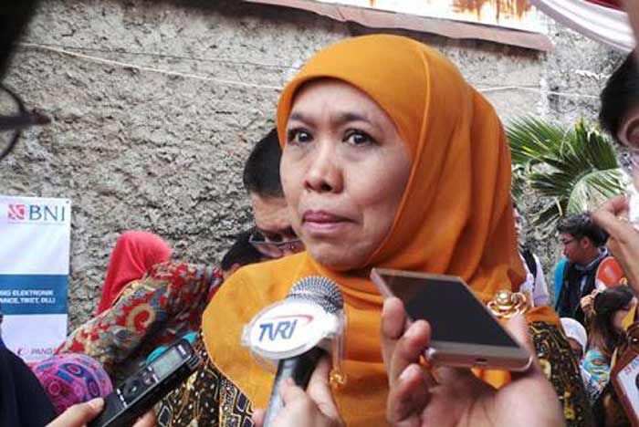 Khofifah Sampaikan Duka Mendalam atas Meninggalnya Kiper Persela Lamongan Chairul Huda Khofifah Sampaikan Duka Mendalam atas Meninggalnya Kiper Persela Lamongan Chairul Huda