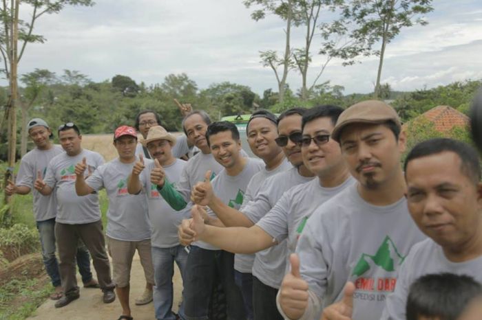 Bisa Jadi Pusat Perputaran Ekonomi, Emil Gelar Ekspedisi Selingkar Wilis dengan Komunitas Jeep Bisa Jadi Pusat Perputaran Ekonomi, Emil Gelar Ekspedisi Selingkar Wilis dengan Komunitas Jeep