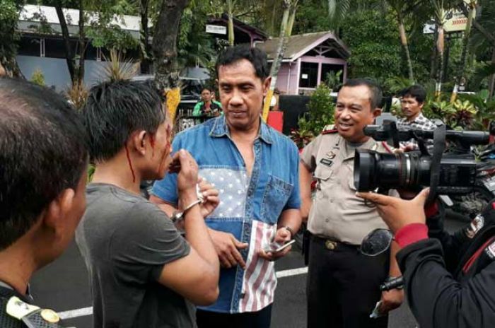 Beraksi di Bulan Ramadhan, Pelaku Curanmor ini Bonyok Dihajar Warga Kertajaya Beraksi di Bulan Ramadhan, Pelaku Curanmor ini Bonyok Dihajar Warga Kertajaya