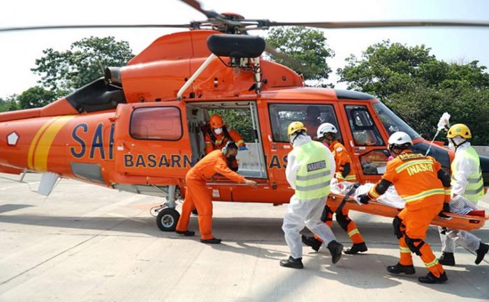 Jasa Marga dan Basarnas Gelar Simulasi Penyelamatan Khusus Kecelakaan Menggunakan Helikopter Jasa Marga dan Basarnas Gelar Simulasi Penyelamatan Khusus Kecelakaan Menggunakan Helikopter