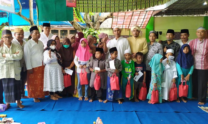 Peringati Maulid Nabi Muhammad, Alumni SMPN 1 Pamekasan 1987 Santuni Anak Yatim