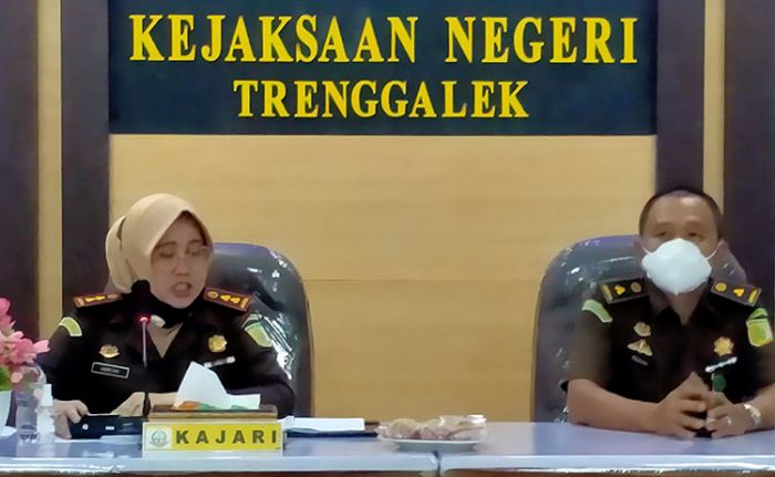 Kejari Trenggalek Beberkan Sejumlah Capaian Kinerja Selama Tahun 2020 Kejari Trenggalek Beberkan Sejumlah Capaian Kinerja Selama Tahun 2020
