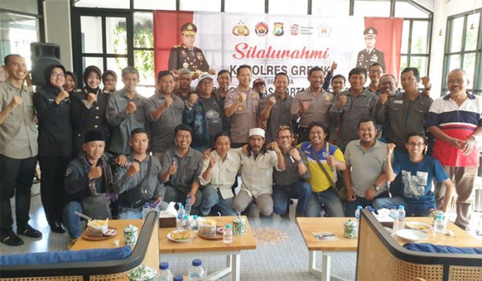 Antisipasi Pelajar Ikut Demo, Kapolres Gresik Ajak Kepala Sekolah Deklarasi Antisipasi Pelajar Ikut Demo, Kapolres Gresik Ajak Kepala Sekolah Deklarasi