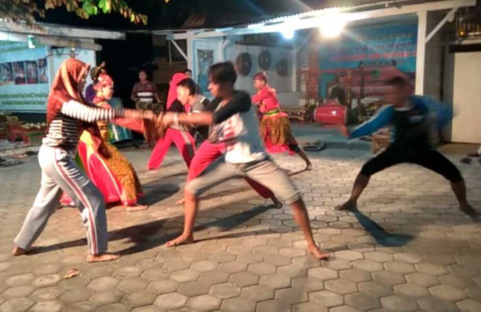 Pamekasan Kirim Duta Seni pada Festival Karya Tari Provinsi Jatim 2017 Pamekasan Kirim Duta Seni pada Festival Karya Tari Provinsi Jatim 2017