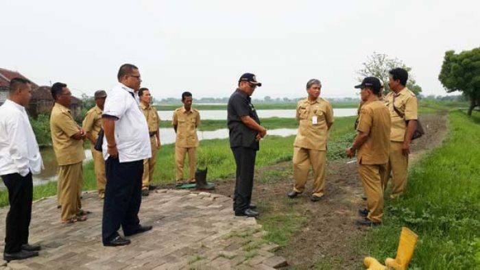 Pj Bupati Gresik Blusukan Antisipasi Banjir Kali Lamong Pj Bupati Gresik Blusukan Antisipasi Banjir Kali Lamong