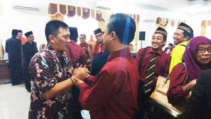 Sebulan Digaji Rp 250 Ribu, 116 GTT Madrasah di Kota Mojokerto Tak Terima Honor 8 Bulan Sebulan Digaji Rp 250 Ribu, 116 GTT Madrasah di Kota Mojokerto Tak Terima Honor 8 Bulan