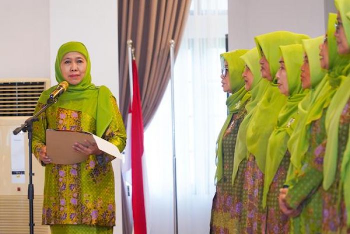 Lantik Pengurus Muslimat NU Babel, Khofifah Berpesan untuk Siapkan Generasi yang Kuat Lantik Pengurus Muslimat NU Babel, Khofifah Berpesan untuk Siapkan Generasi yang Kuat
