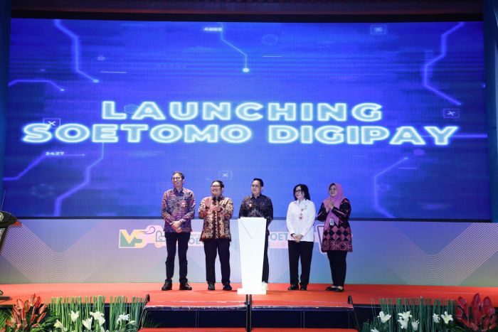 Pj Adhy Karyono Luncurkan Aplikasi DigiPay, Transaksi Layanan RSUD Dr Soetomo Beralih ke Cashless Pj Adhy Karyono Luncurkan Aplikasi DigiPay, Transaksi Layanan RSUD Dr Soetomo Beralih ke Cashless