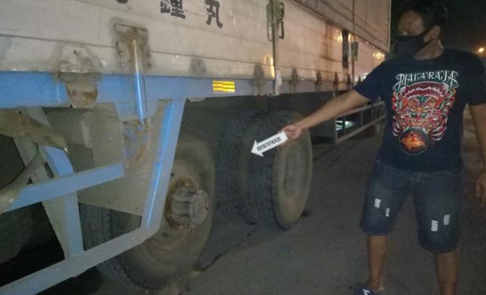 Ban Truk Meledak Saat Dipasang, Tukang Tambal Ban di Tuban Meninggal Ban Truk Meledak Saat Dipasang, Tukang Tambal Ban di Tuban Meninggal