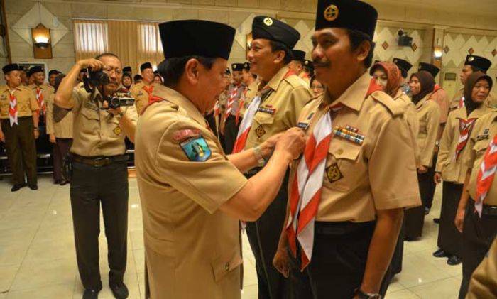 Bupati-Wabup Dikukuhkan Jadi Ketua Mabincab dan Kwarcab Pramuka Gresik