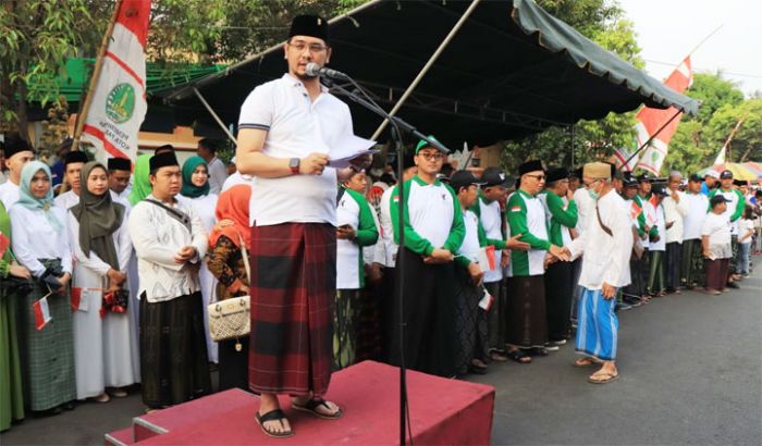 Peringati HSN dan Dukung Pelantikan Presiden, Ribuan Warga Kota Pasuruan Ikuti Jalan Sehat Sarungan Peringati HSN dan Dukung Pelantikan Presiden, Ribuan Warga Kota Pasuruan Ikuti Jalan Sehat Sarungan