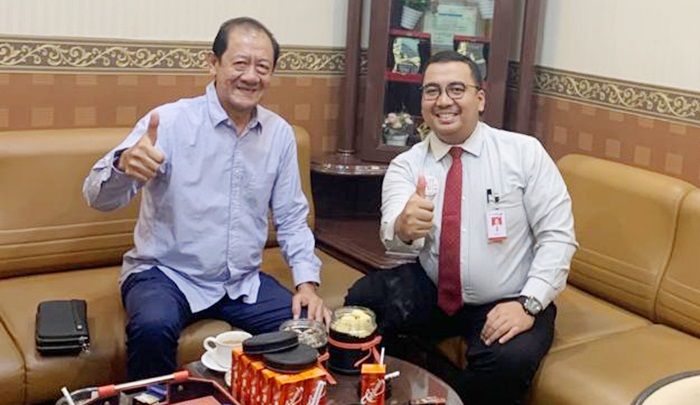 Mr. Ball Bilyard & Lounge Sumenep Sediakan Fasilitas Karaoke Keluarga Mr. Ball Bilyard & Lounge Sumenep Sediakan Fasilitas Karaoke Keluarga